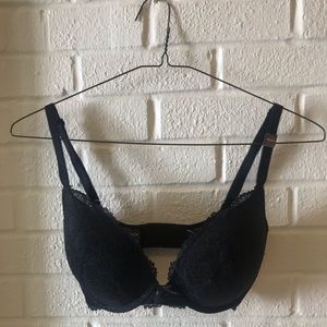 VS Push-up Bra (32DDD) (Still has tags)